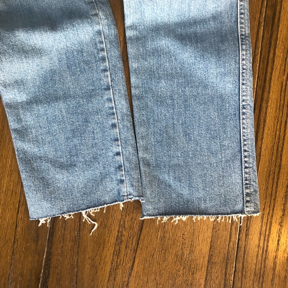 Free People high rise girlfriend jeans - Picture 2 of 8